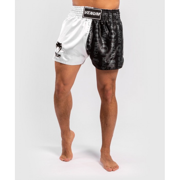 МУАЙ ТАЙ ШОРТИ - Venum Logos Muay Thai Shorts - Black/White​